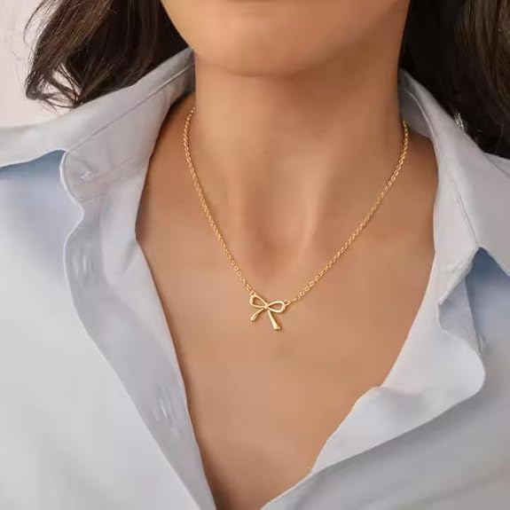 gold necklace female