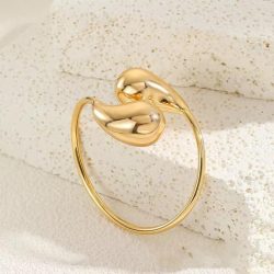 women gold bangle bracelet