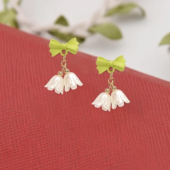 pearl stud earrings gold